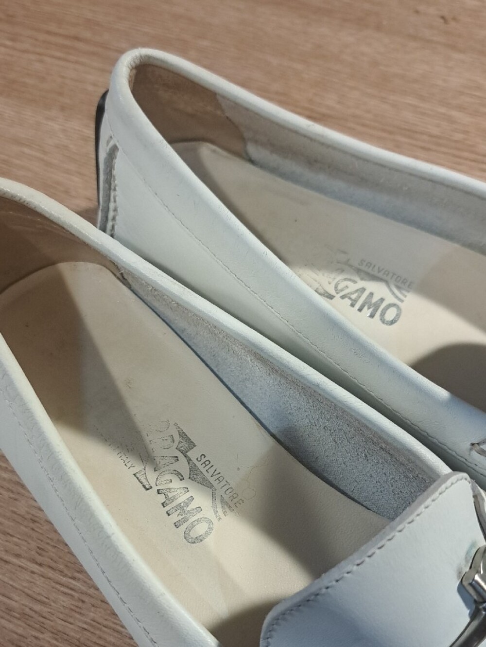 Salvatore Ferragamo Gancini Driving Flats 9.5 - Picture 6 of 14